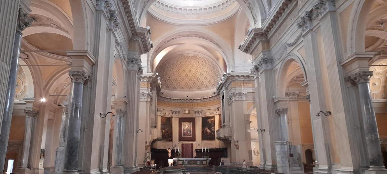Corte Cavour. Una Mansarda Nel Cuore Della Citta Rávena Exterior foto